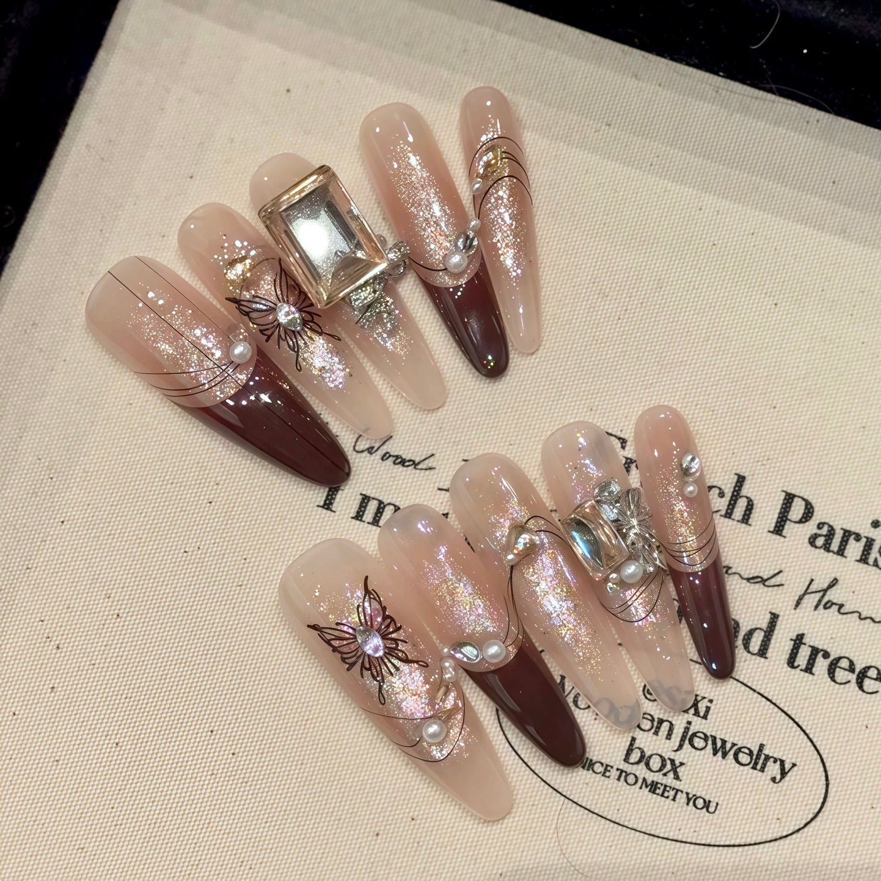 Maillard Autumn Leaf Butterfly（Handmade press on nails）/10Pcs Nails